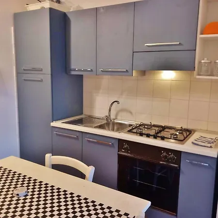 G1 Azzurra, Shared Swimming Pool Apartment